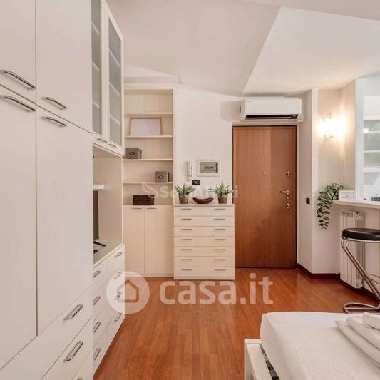 Bilocale in Affitto in Via Francesco Ferrucci 6 a Milano - Photo 1