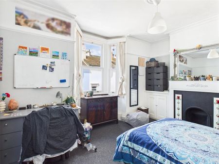 5 bedroom terraced house to rent - Photo 2