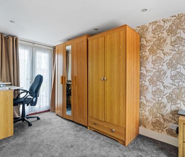 3 bedroom end terraced house to rent, - Photo 6