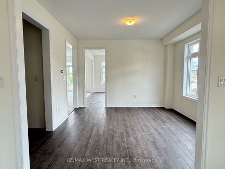 For Lease - 2 Ed Ewert Avenue, Clarington, Ontario - Photo 2