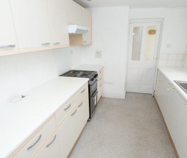 2 Southville Gordon Road, CHELTENHAM GL530ES - Photo 5