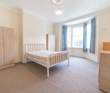 2 bed flat to rent in Simonside Terrace, Heaton, NE6 - Photo 4