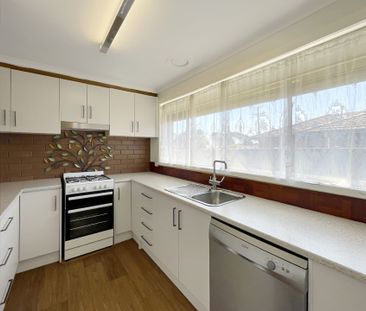 2/486 Gillies Street North, Wendouree - Photo 3