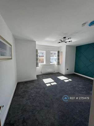 2 bedroom maisonette to rent - Photo 1