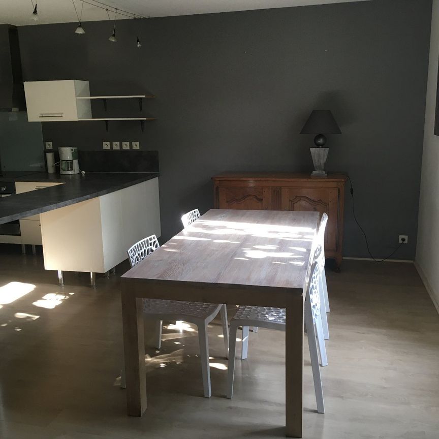 Location Appartement 4 pièces 106m² CASTRES 81100 - Photo 1