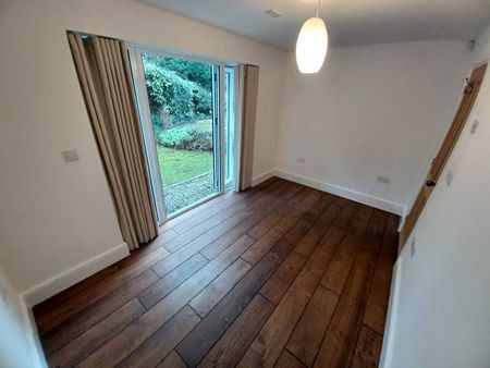 4 bedroom detached house to rent - Photo 3