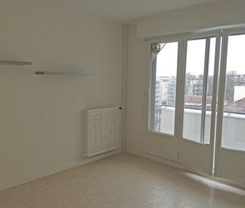 À louer / Appartement F1 / BESANCON PROCHE GARE VIOTTE 35 rue du Ch... - Photo 1