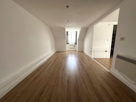 2 bedroom maisonette to rent - Photo 3