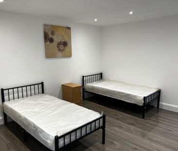 Studio Flat, Plaistow, E13 - Photo 2