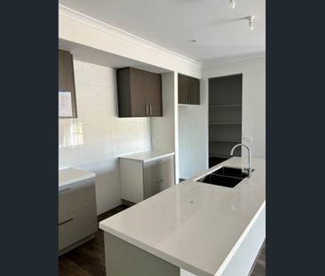 FOUR BEDROOM HOUSE - GASKIN RISE ESTATE - Photo 6