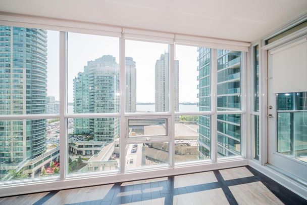 For Lease - 18 Harbour Street Unit# 1410, Toronto, Ontario - Photo 1