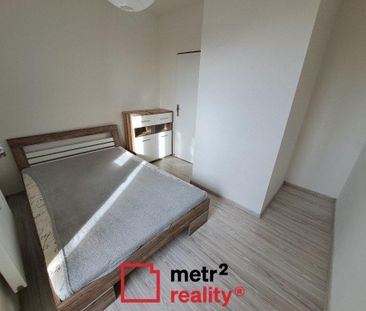 Pronájem bytu 2+kk 33 m2 - Fotografie 3
