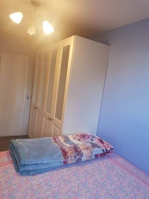 Room in a Shared Flat, Whitton, TW4 - Photo 1