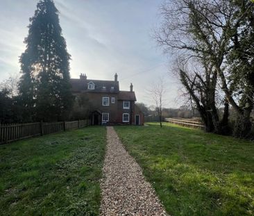 3 Bedroom House - Ashfield, Romsey - Photo 2