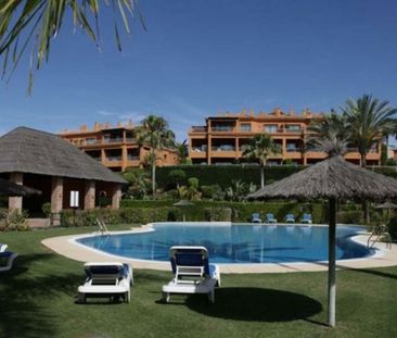 Atico en alquiler en Estepona - Photo 3