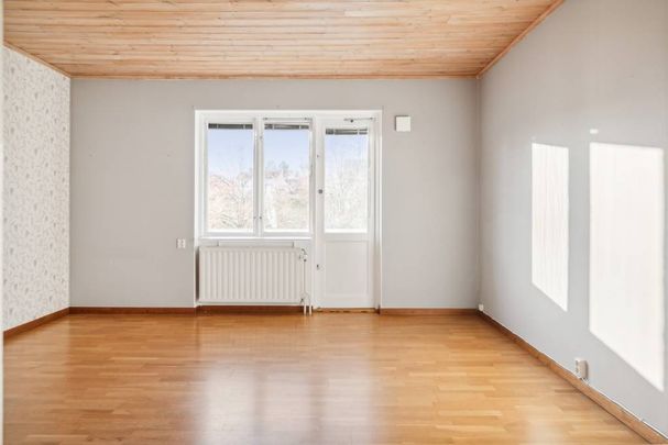 Norra Storängsvägen, Finspång - Photo 1