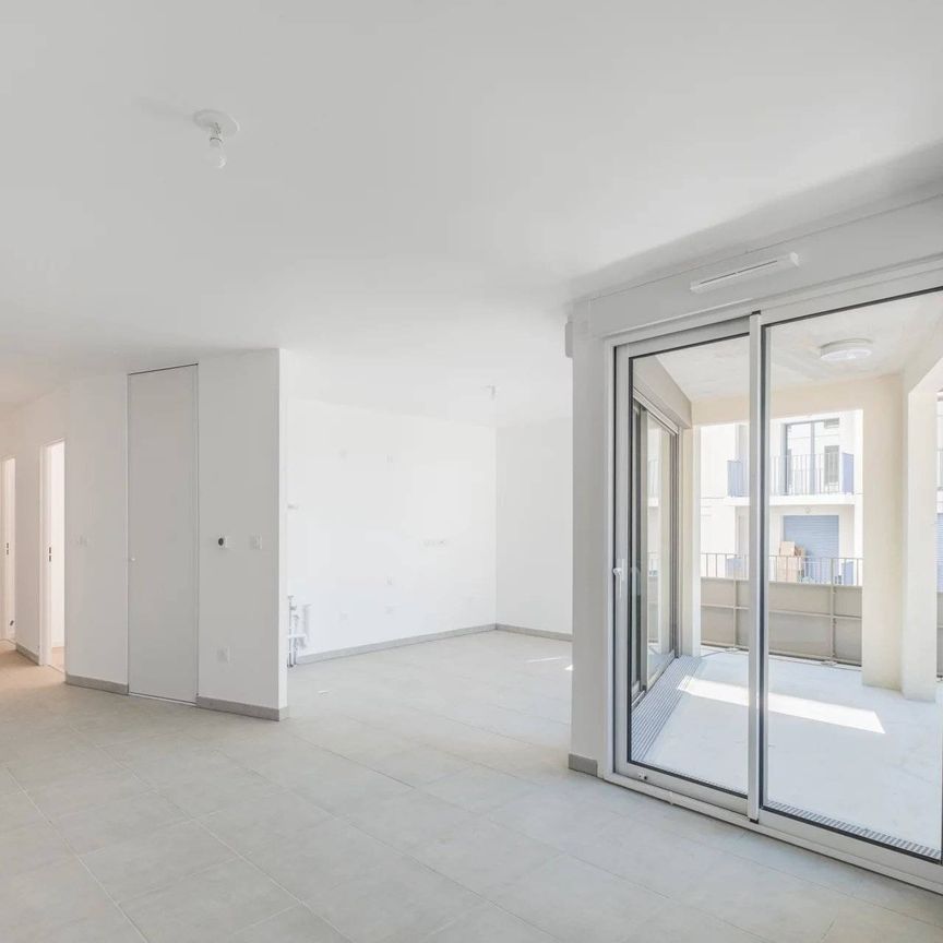 Rental Apartment Bordeaux Saint-Jean - Photo 1