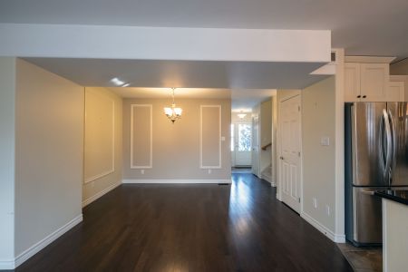 For Lease - 8 Ava Court, Belleville, Ontario - Photo 4