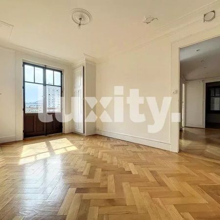 Renovated 5-room apartment! - Photo 3