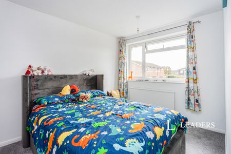 3 bedroom house to rent Badgers Walk, Burgess Hill, RH15 - Photo 3