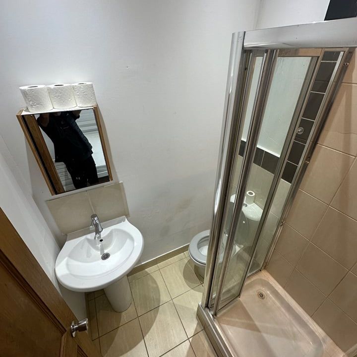 Studio Flat, London Road, CR0 - Photo 1