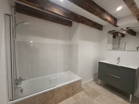 Location Maison 5 pièces 198m² MACHECOUL ST MEME 44270 - Photo 5