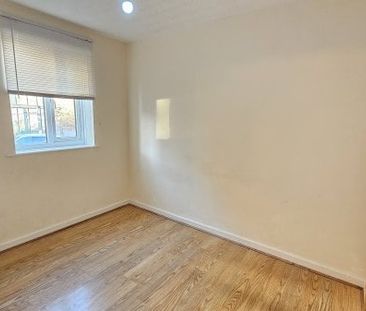 Tiffany Court, Redcliffe Mead Lane, BS1 - Photo 2