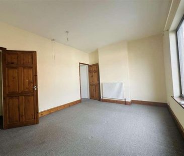 Tomkinson Road, Stockingford, CV10 - Photo 1