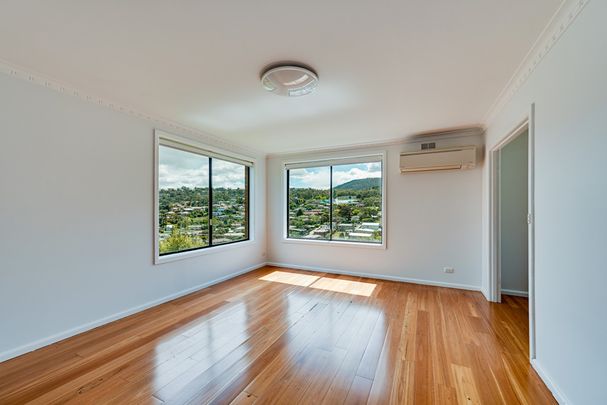 Four bedrooms and one Bathroom house in Lindisfarne Available NOW - Photo 1