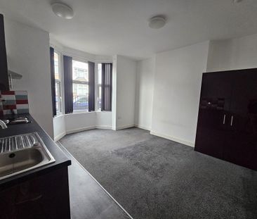 House share to rent - Photo 4