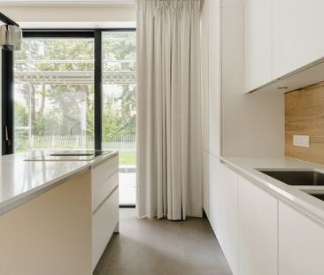 Woning te huur in Ukkel voor € 3.300 met 3 slaapkamers - Photo 1