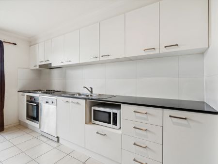 1-Bedroom Apartment - Prime Location! - Photo 5