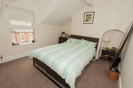 8 Adelaide Avenue ., Belfast, BT9 7FY - Photo 3