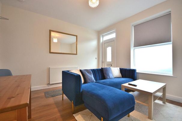 1 bedroom in a house share to rent - Photo 1