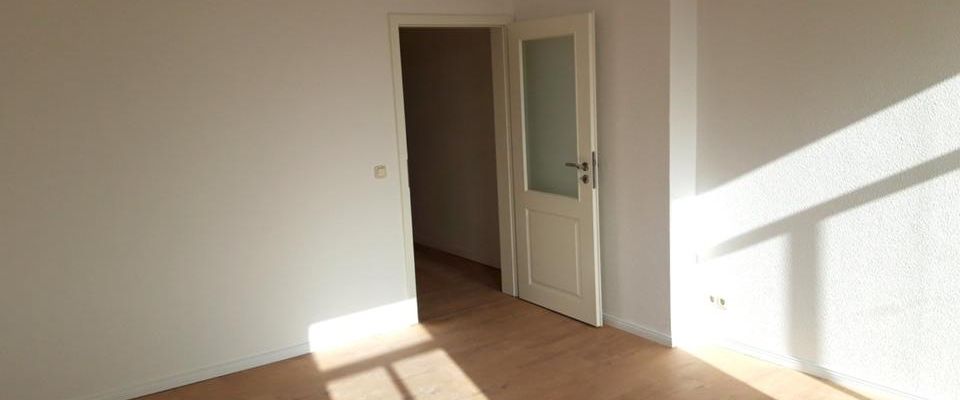 Schöner Ausblick auf den Markt! Groß und hell! Breitbandinternet! - Photo 1