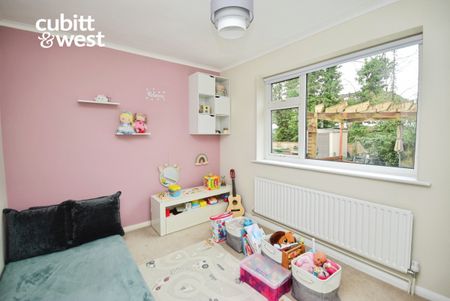 2 bedroom maisonette to rent - Photo 4