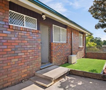 FOR LEASE! Stylish, Modern and Well-Presented 2-Bedroom Home - Photo 6