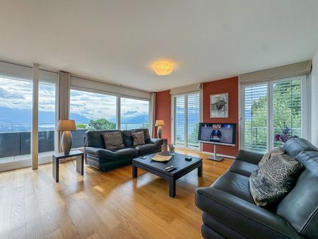 MEUBLÉ - SPECTACULAIRE 5.5 PIÈCES DE STANDING AVEC VUE SUR LE LAC - Photo 3