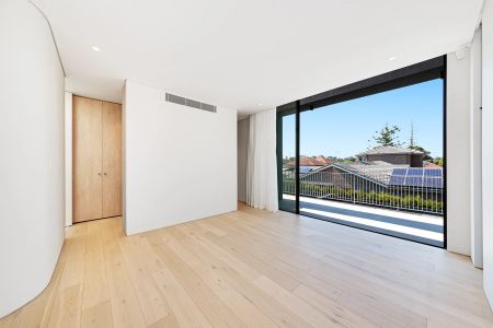 Near New Architecturally Designed Duplex Offering Unparalleled Level of Luxury - Photo 2