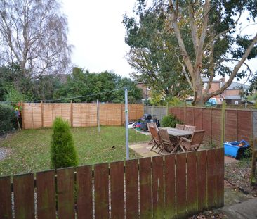 3 bedroom terraced house to rent - Photo 3