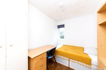 5 bedroom semi-detached house to rent - Photo 5