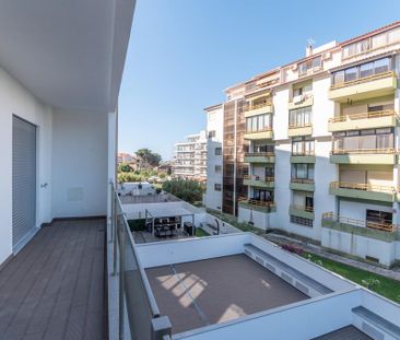 2 Bedroom Apartment, Cascais - Photo 5