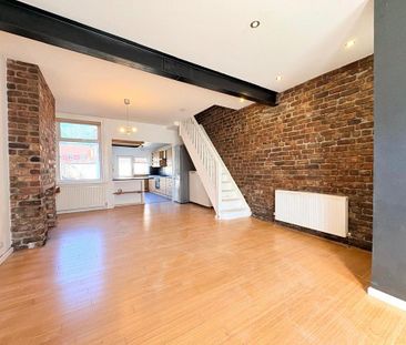 3 bedroom terraced house to rent - Photo 2