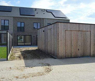 Nieuwbouwwoning met tuin, garage en 4 slaapkamers op een rustige ligging in Kortrijk - Photo 2