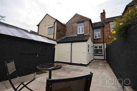 1 bedroom in a house share to rent - Photo 4