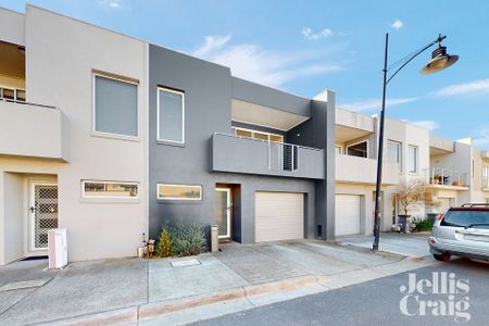 5B Maireana Street, Maribyrnong - Photo 2