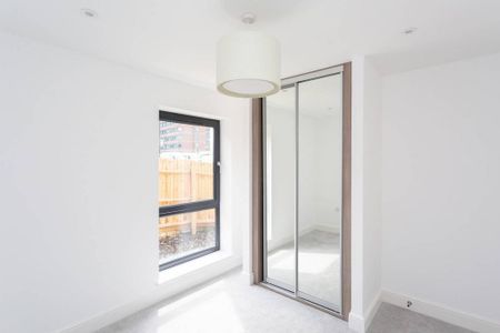 1 bedroom flat to rent - Photo 2