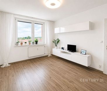 Pronájem bytu 2+1 56 m² - Photo 1