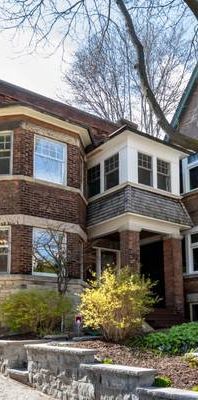 3 BEDROOM, MAIN FLOOR - RONCESVALLES/HIGH PARK – EXCEPTIONALLY LARGE, - Photo 1