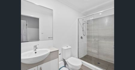 LOW MAINTENANCE 2 BEDROOM UNIT - Photo 4